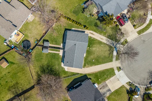 $1,300 | 1140 Ohio Court, Aurora, IL 60505