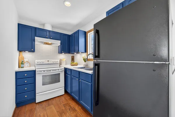 $1,300 | 1140 Ohio Court, Aurora, IL 60505