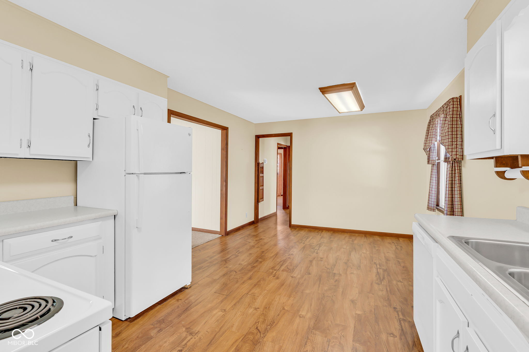 505 Race Street Hope, IN 47246 - Photo 12 of 22