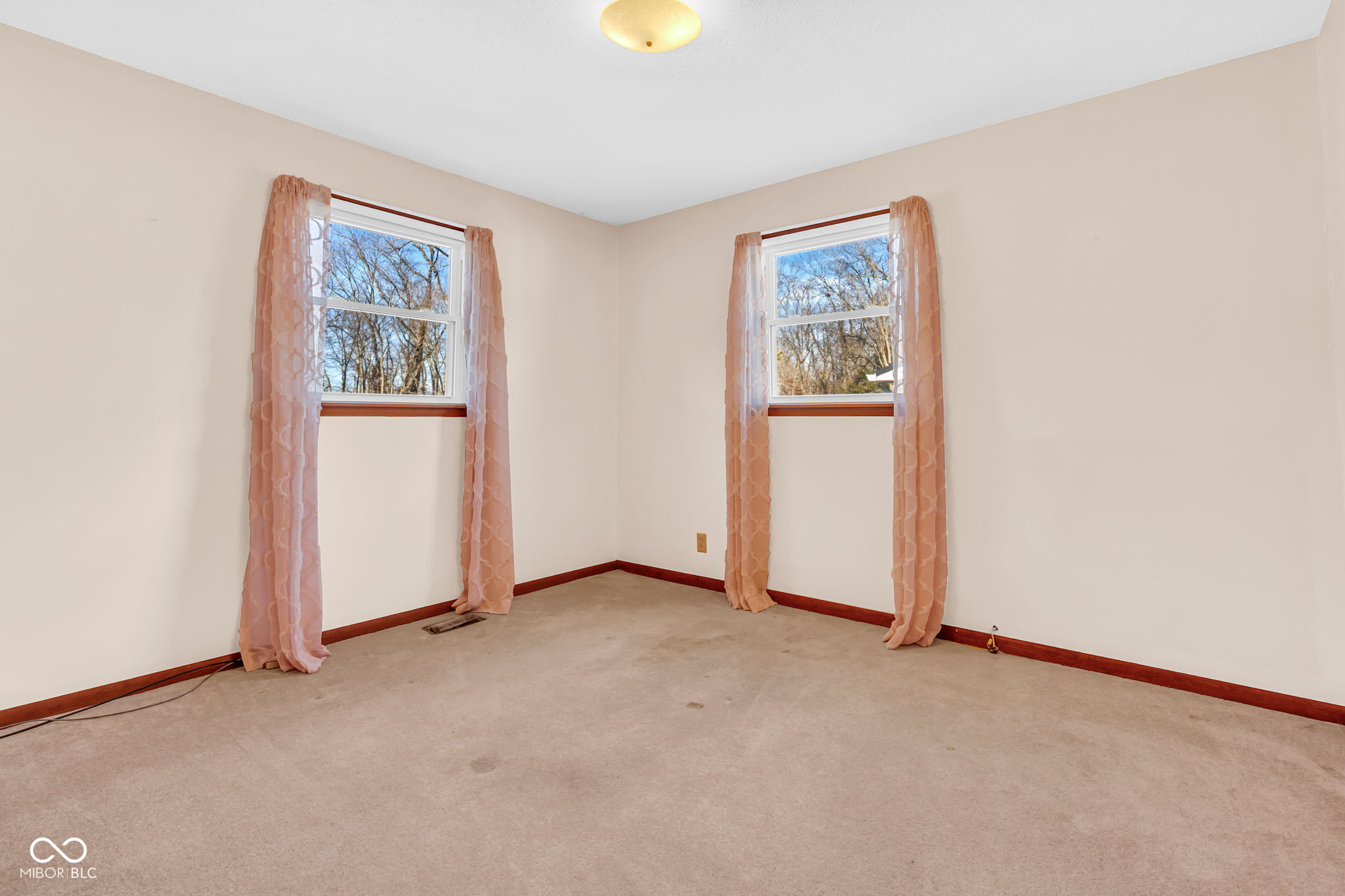 505 Race Street Hope, IN 47246 - Photo 16 of 22