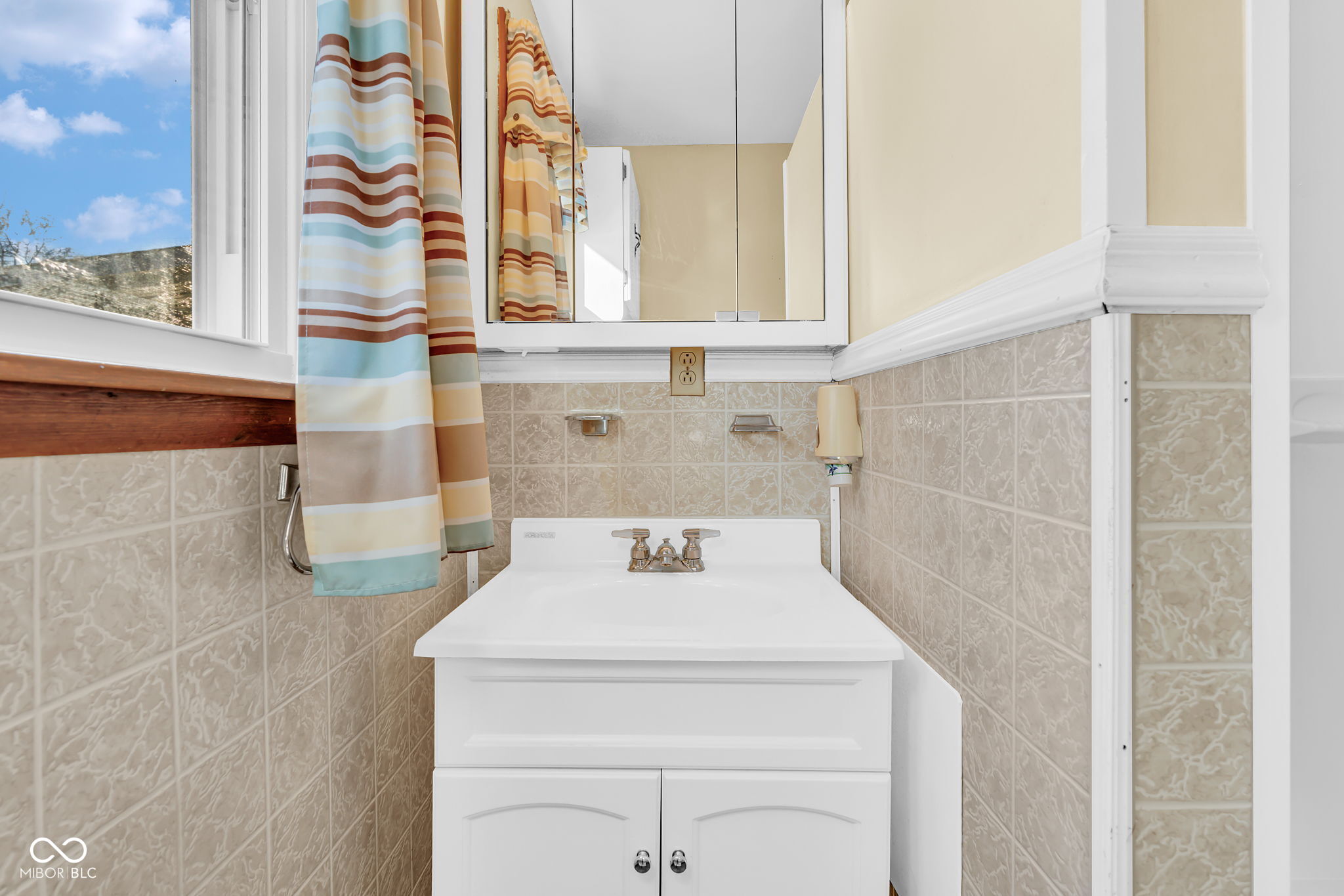 505 Race Street Hope, IN 47246 - Photo 18 of 22