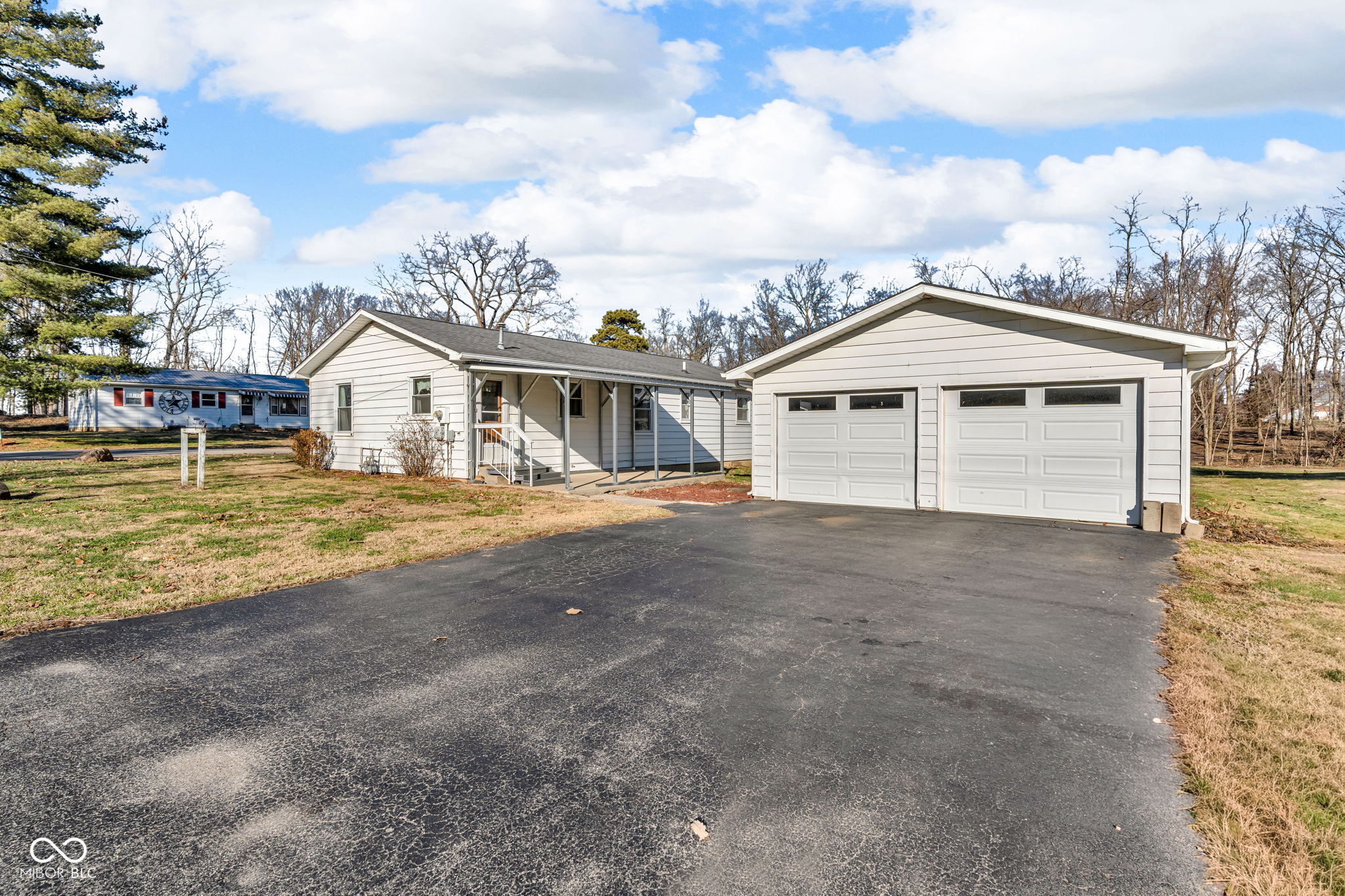 505 Race Street Hope, IN 47246 - Photo 2 of 22