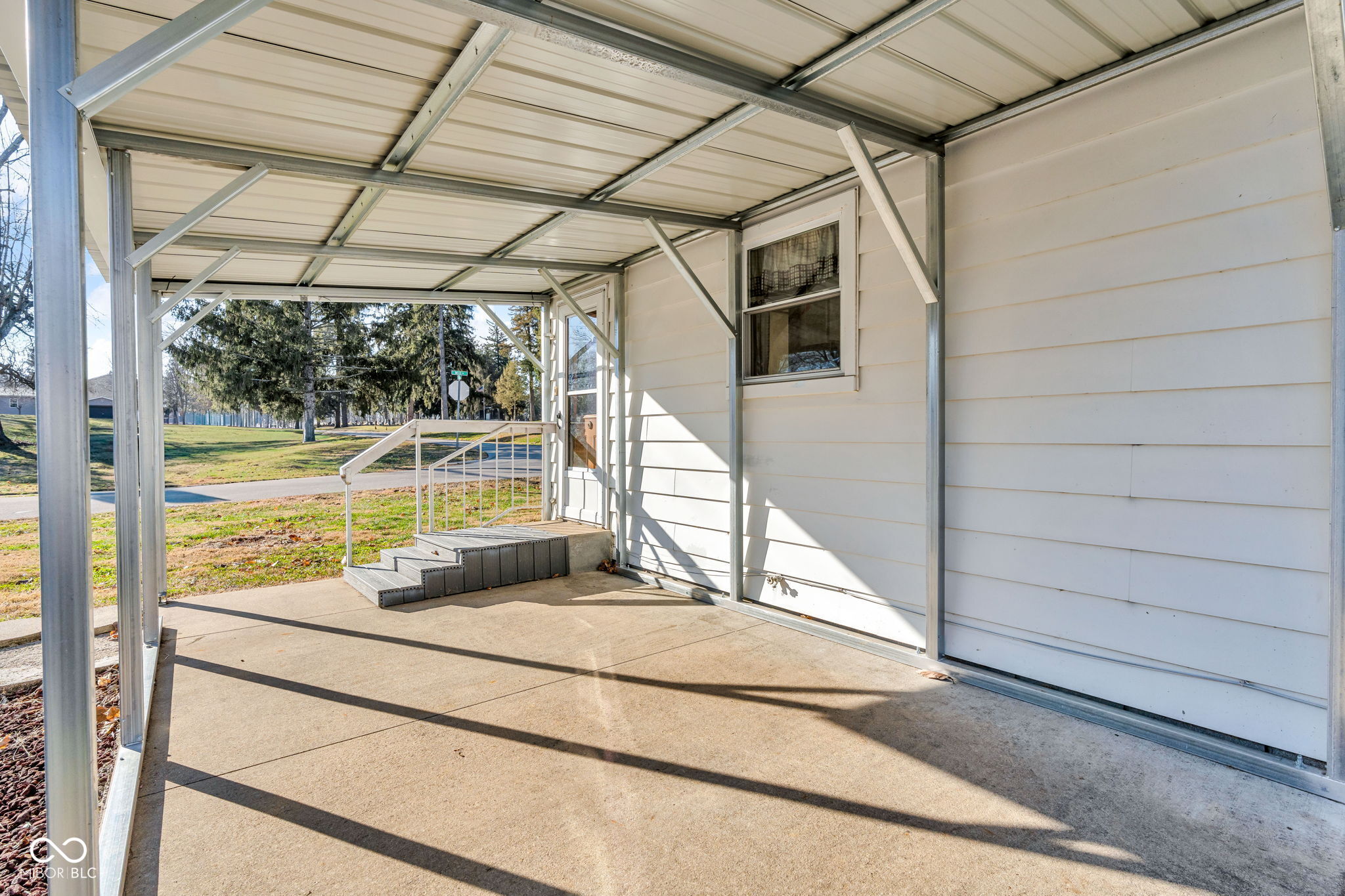 505 Race Street Hope, IN 47246 - Photo 4 of 22