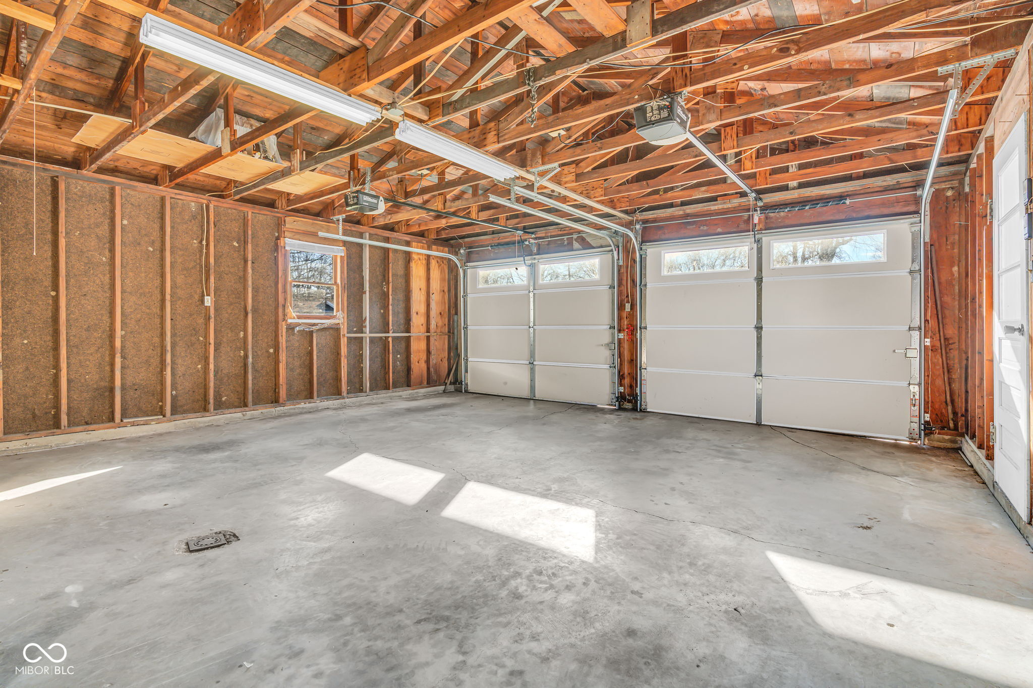 505 Race Street Hope, IN 47246 - Photo 6 of 22