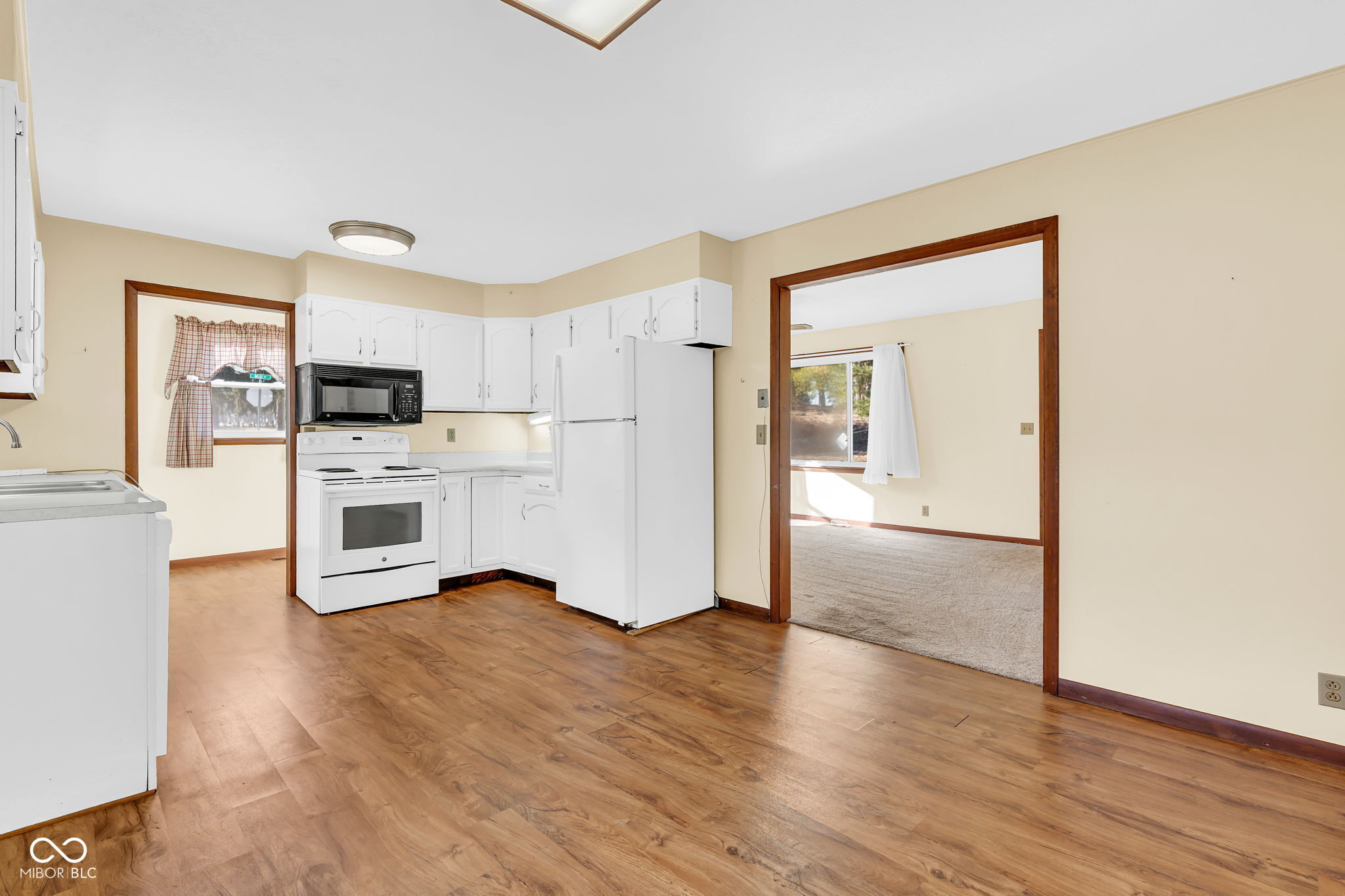 505 Race Street Hope, IN 47246 - Photo 9 of 22