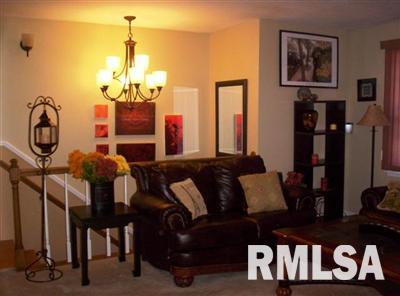 1018 Bluff Heights Road Clinton, IA 52732 - Photo 5 of 10 Gallery Image 5
