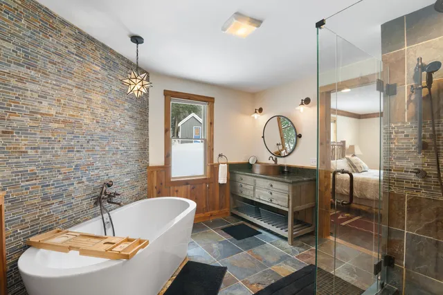 $898,000 | 41 Two Brook Drive, Wilmington, VT 05363