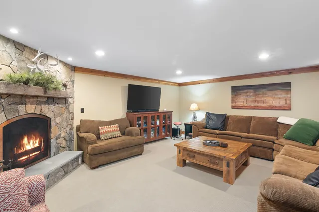 $898,000 | 41 Two Brook Drive, Wilmington, VT 05363