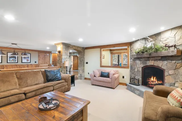 $898,000 | 41 Two Brook Drive, Wilmington, VT 05363