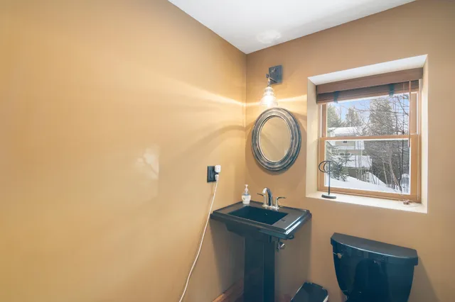 $898,000 | 41 Two Brook Drive, Wilmington, VT 05363