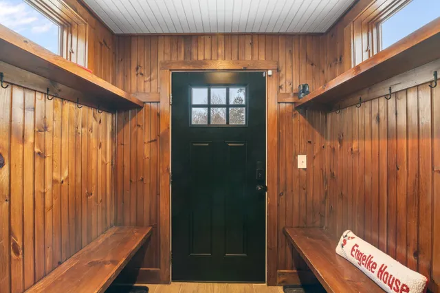 $898,000 | 41 Two Brook Drive, Wilmington, VT 05363