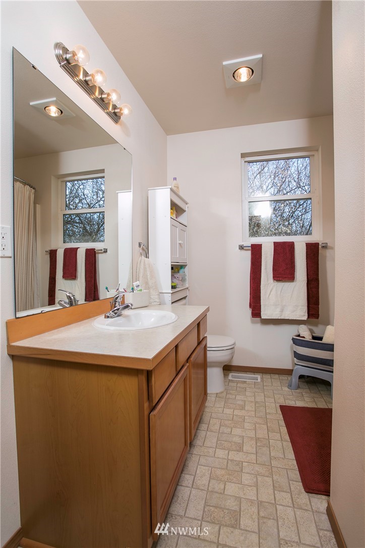 24216 Craig Rd Mount Mount Vernon, WA 98274 - Photo 14 of 24 Gallery Image 14