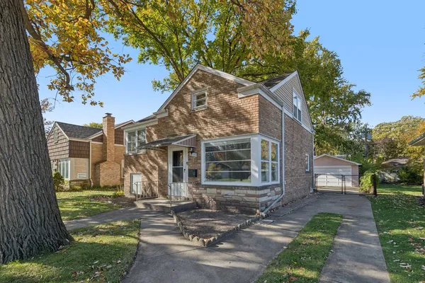 $439,900 | 8846 Austin Avenue, Morton Grove, IL 60053