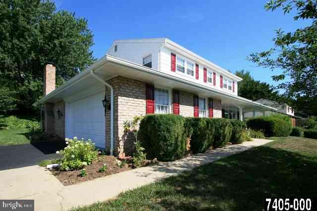 2020 Garnet Road York, PA 17403 - Photo 1 of 22 Gallery Image 1