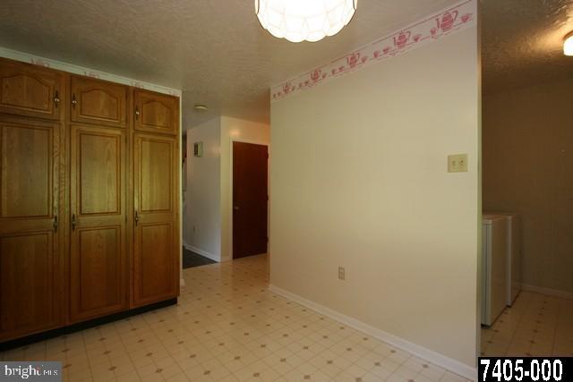 2020 Garnet Road York, PA 17403 - Photo 5 of 22 Gallery Image 5