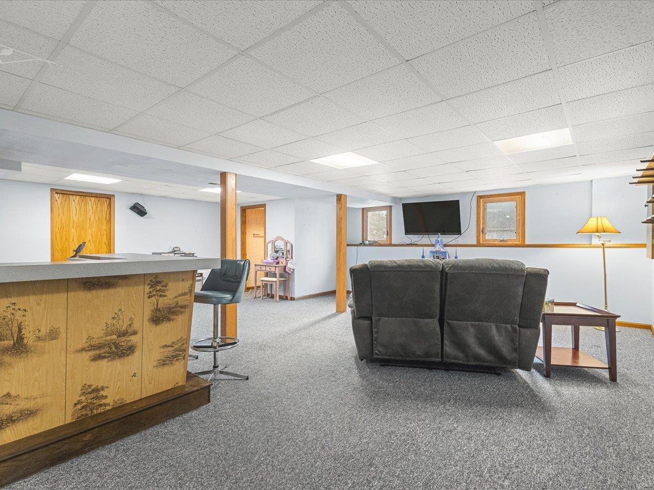 1101 Drexel Road Lake Summerset, IL 61019 - Photo 29 of 34 a living room with a bed furniture and a window