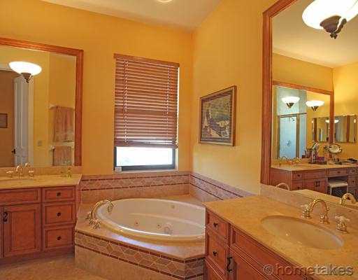 1111 Singer Drive Singer Island, FL 33404 - Photo 9 of 13 Additional Photo