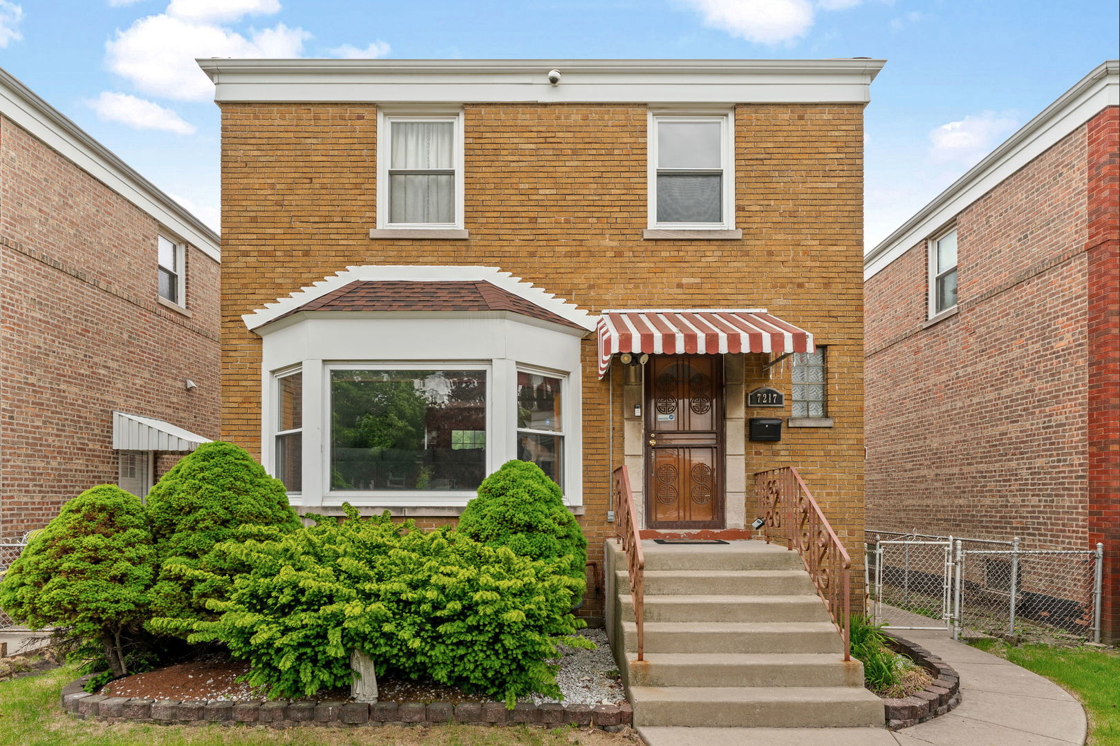 7217 West 57th Street Summit, IL 60501 - Photo 1 of 17
