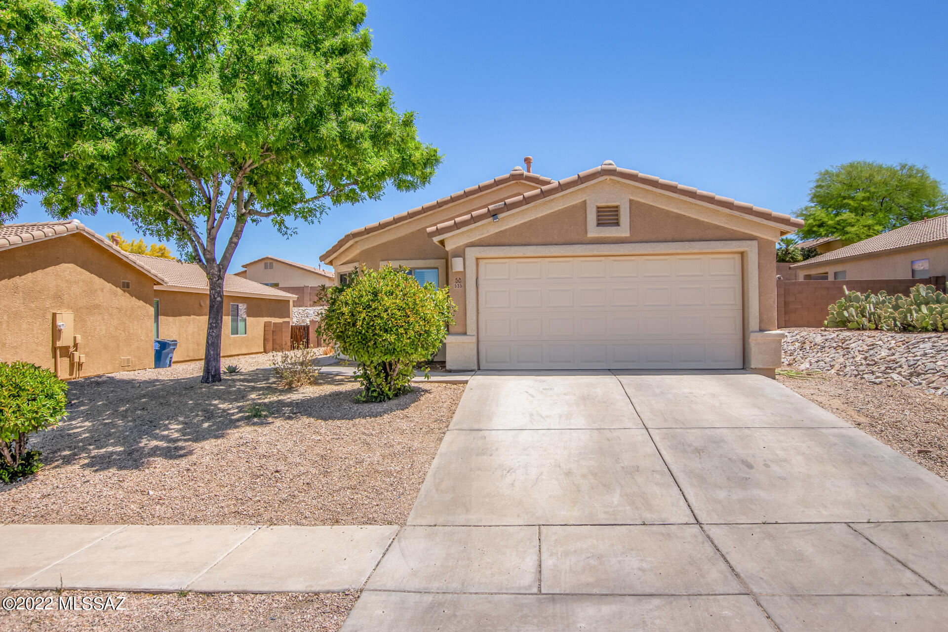 535 South Sweet Ridge Drive Vail, AZ 85641 - Photo 3 of 29