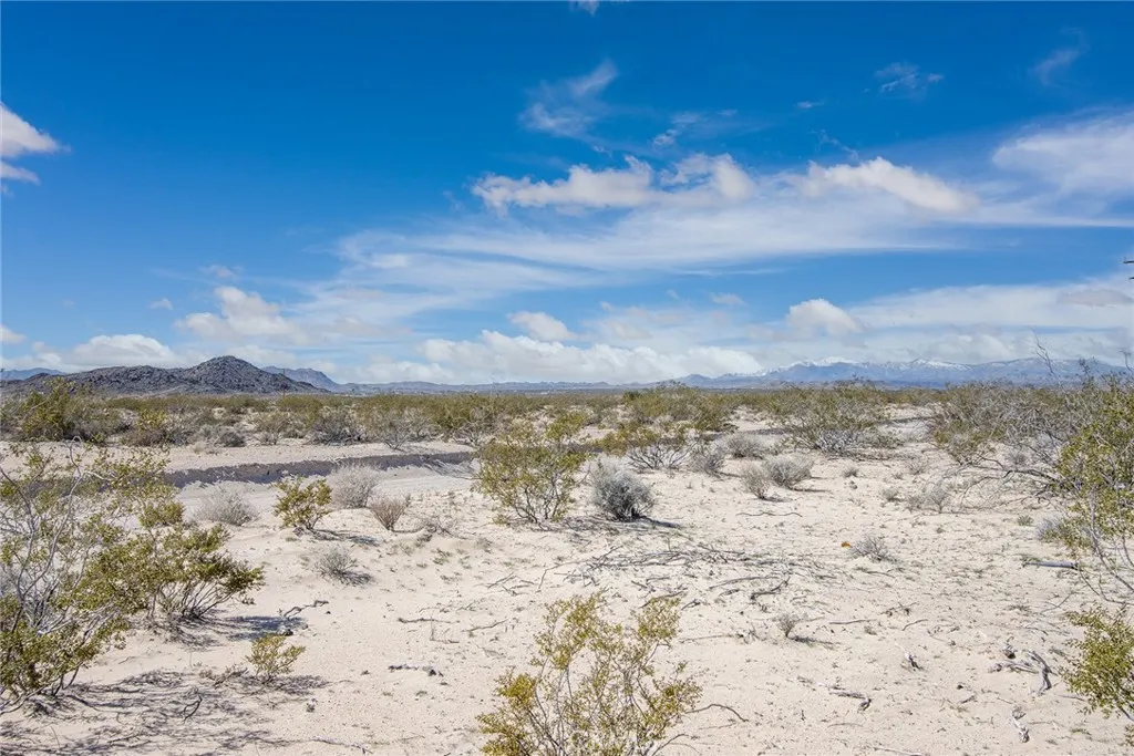 0 Winters Road Joshua Tree, CA 92252 - Photo 14 of 17 a view of a sky