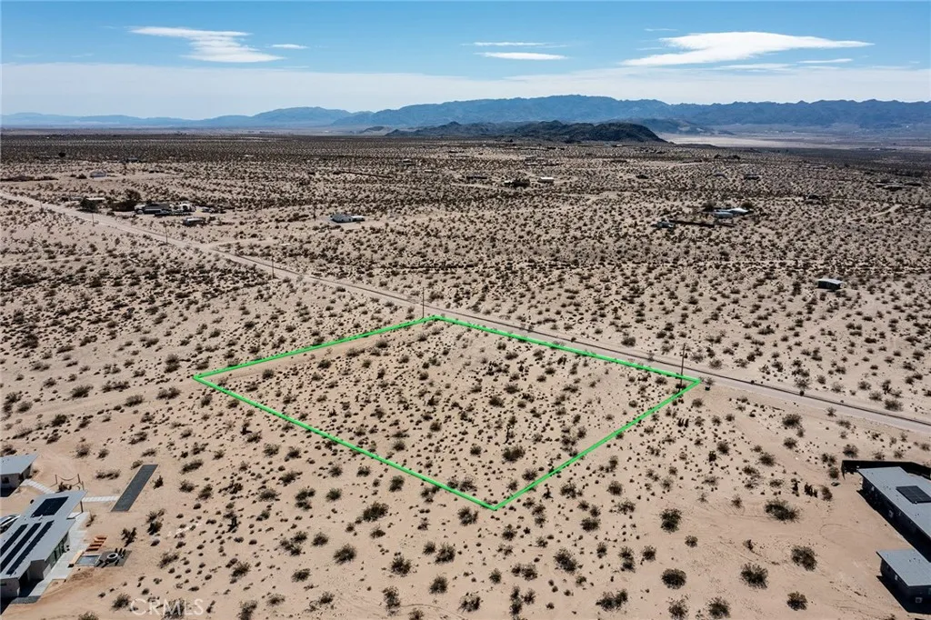 0 Winters Road Joshua Tree, CA 92252 - Photo 5 of 17 a view of a street