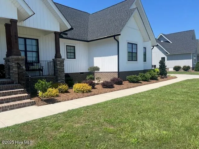 $775,000 | 5494 Tar Island Drive, Rocky Mount, NC 27803