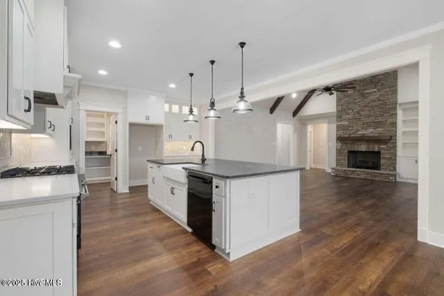 $775,000 | 5494 Tar Island Drive, Rocky Mount, NC 27803