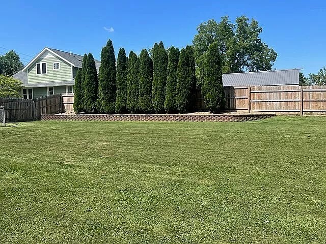 1325 South Hunter Road Indianapolis, IN 46239 - Photo 4 of 21 Gallery Image 4