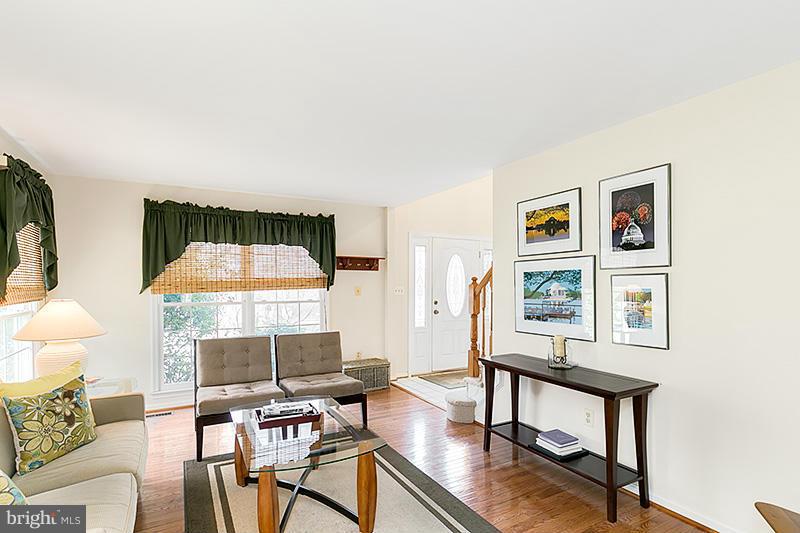 8006 Craddock Road Greenbelt, MD 20770 - Photo 21 of 30 Family Room