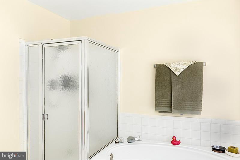 8006 Craddock Road Greenbelt, MD 20770 - Photo 6 of 30 Bath