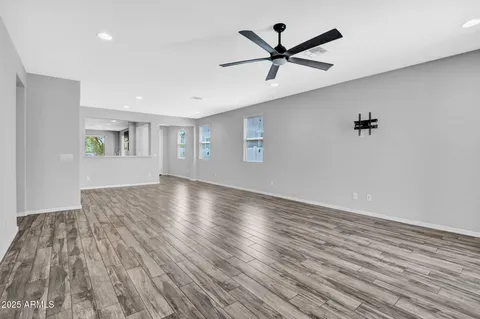 $474,995 | 6562 South 24th Place, Phoenix, AZ 85042