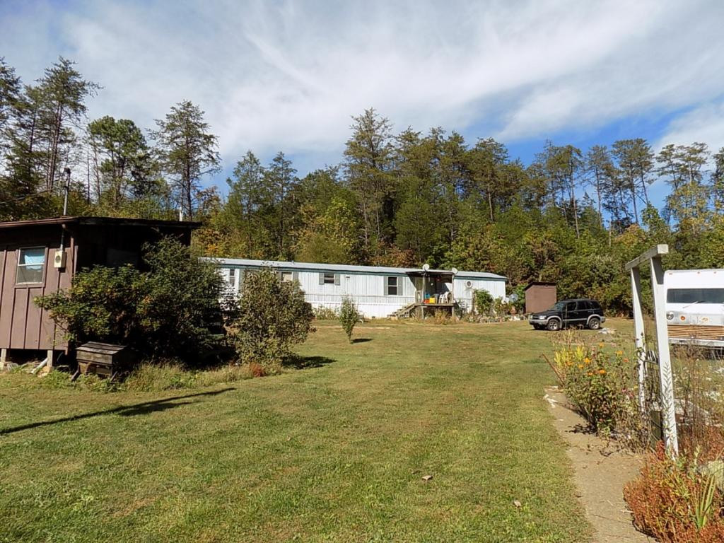 119 Pumpkin Valley Road Eidson, TN 37731 - Photo 9 of 12 Photo 9