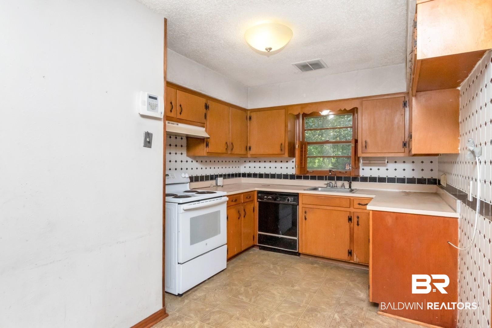 5858 Montfort Road South Mobile, AL 36608 - Photo 9 of 30