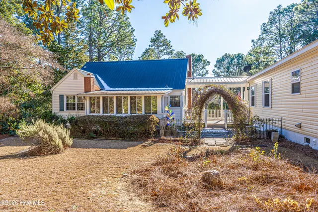 $1,950 | 435 West Baltimore Avenue, Pinebluff, NC 28373