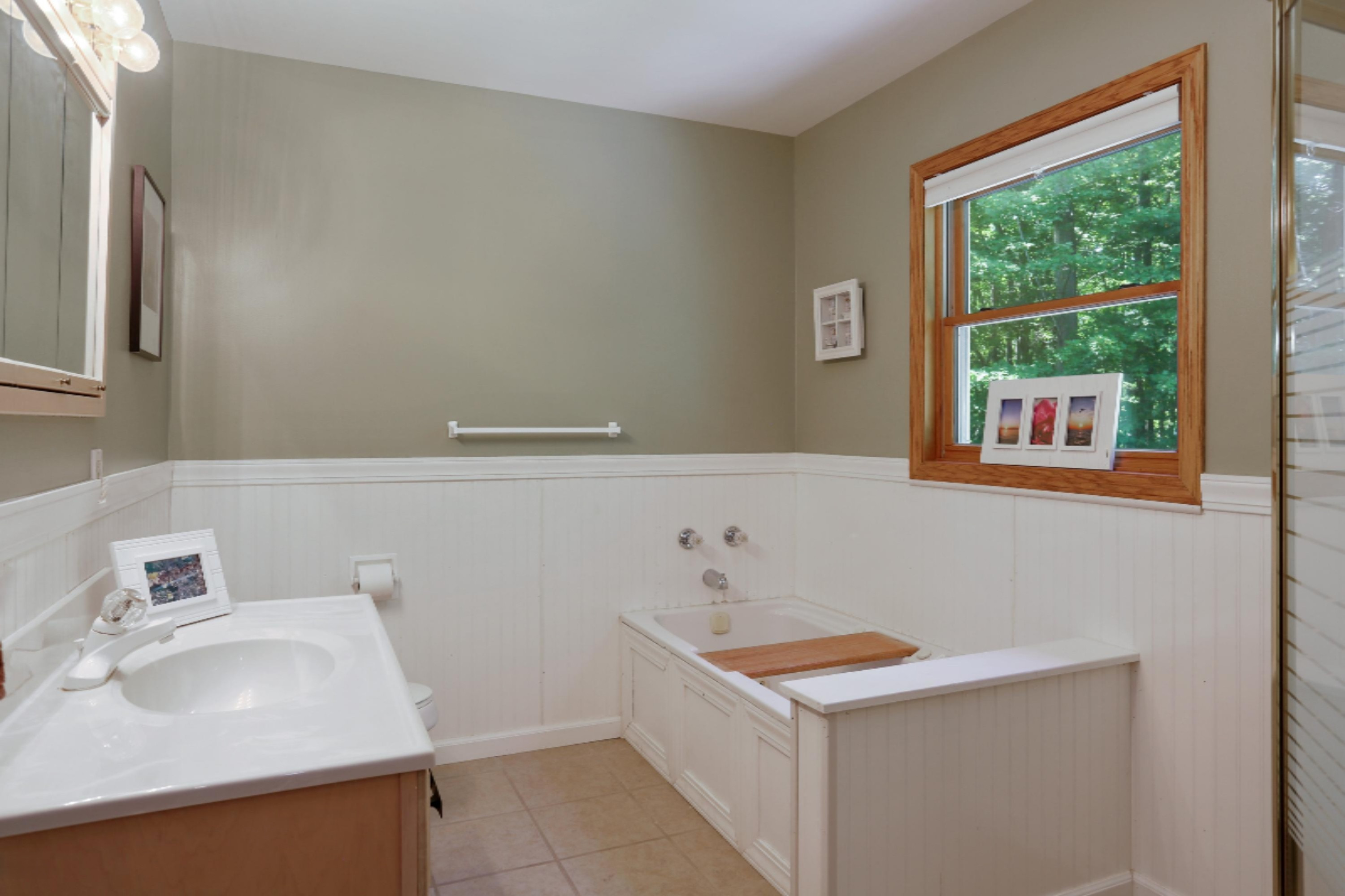 8111 Kruger Road Three Oaks, MI 49128 - Photo 15 of 32 13_8111KrugerRd_8_Bathroom_HiRes