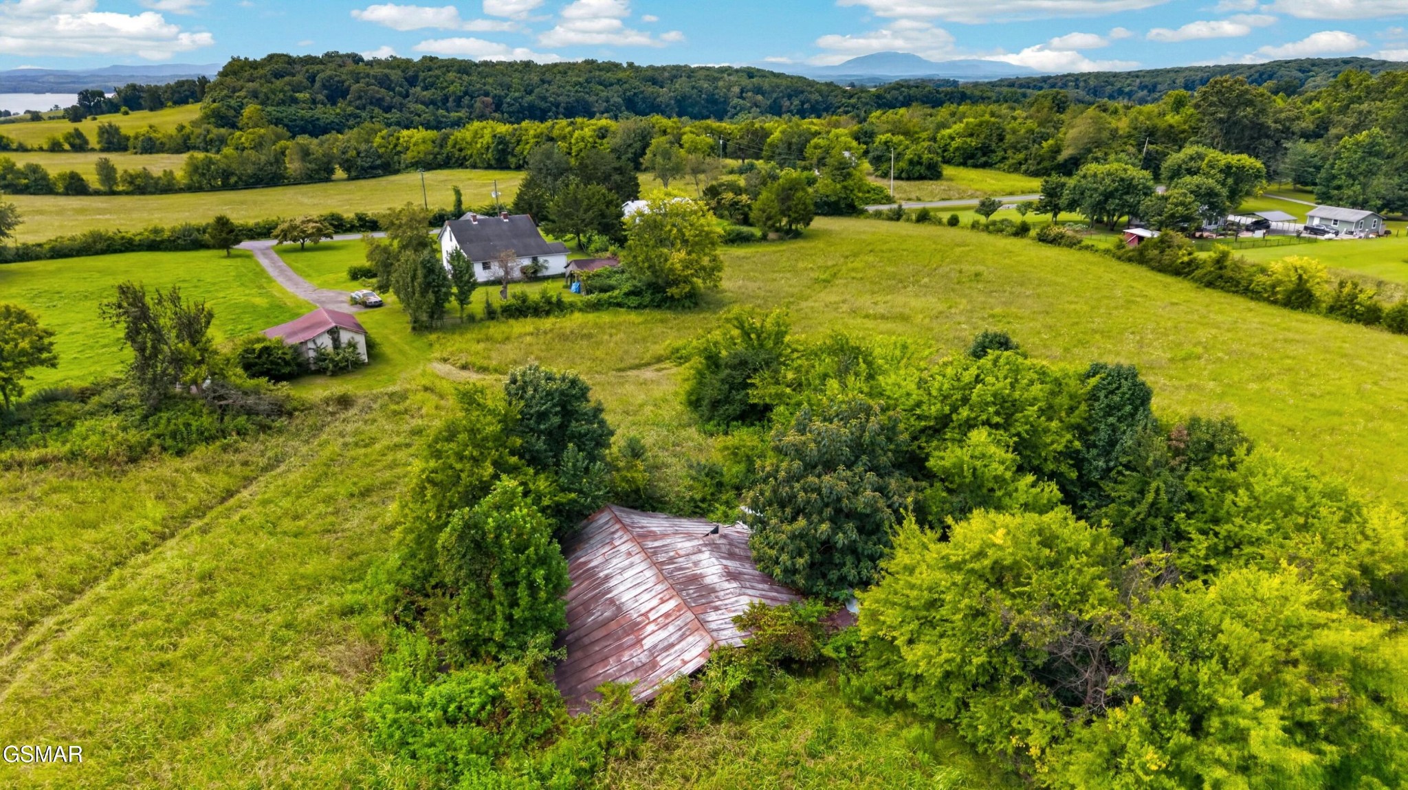 452 Wells Spring Road Dandridge, TN 37725 - Photo 14 of 16 Gallery Image 14