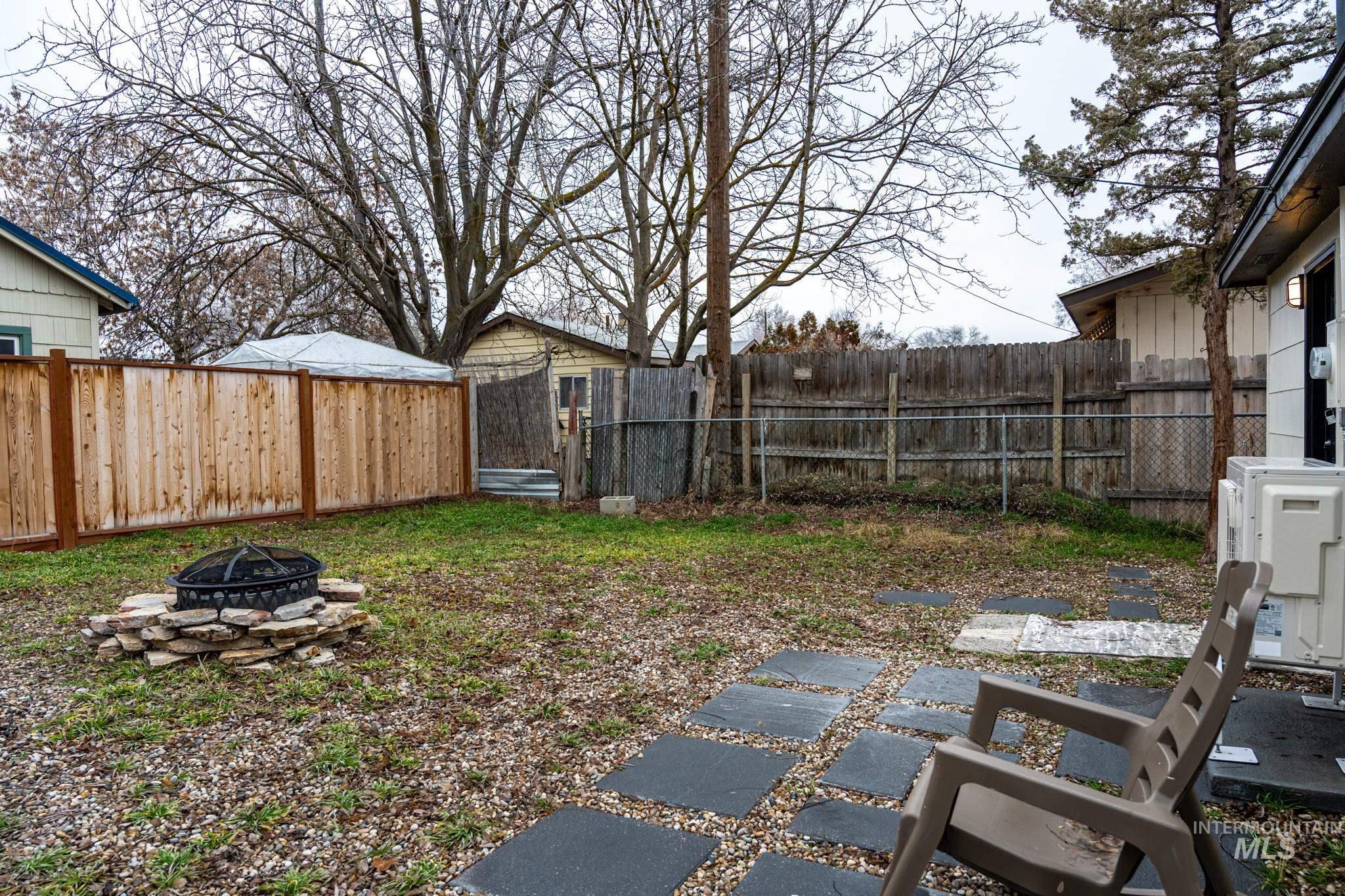 271 Northwest 7th Street Ontario, OR 97914 - Photo 2 of 32