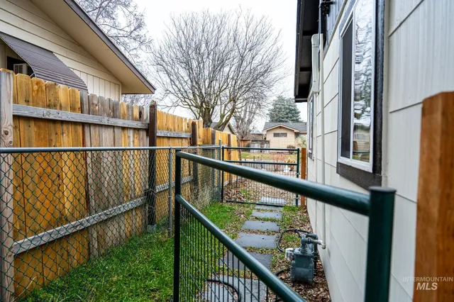 $319,000 | 271 Northwest 7th Street, Ontario, OR 97914