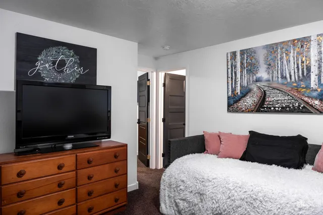 $319,000 | 271 Northwest 7th Street, Ontario, OR 97914