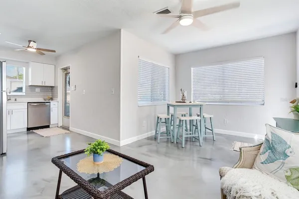 $2,300 | 508 129th Avenue East, Madeira Beach, FL 33708