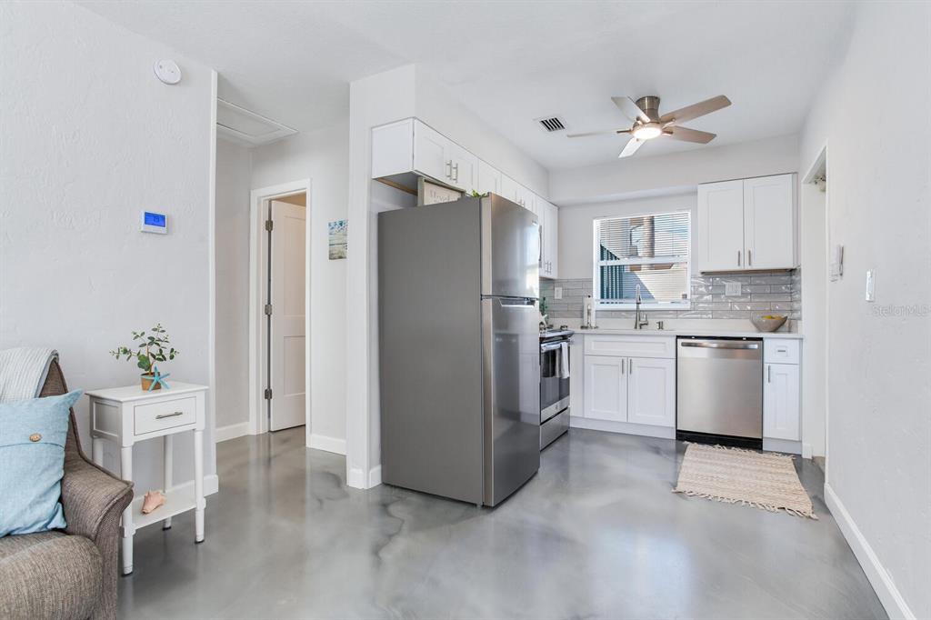 508 129th Avenue East Madeira Beach, FL 33708 - Photo 17 of 42