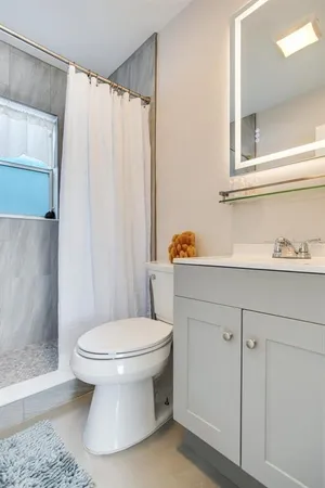 $2,300 | 508 129th Avenue East, Madeira Beach, FL 33708