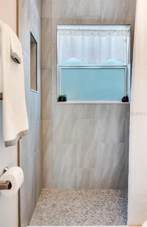 $2,300 | 508 129th Avenue East, Madeira Beach, FL 33708