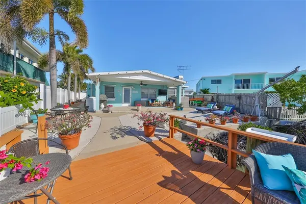 $2,300 | 508 129th Avenue East, Madeira Beach, FL 33708