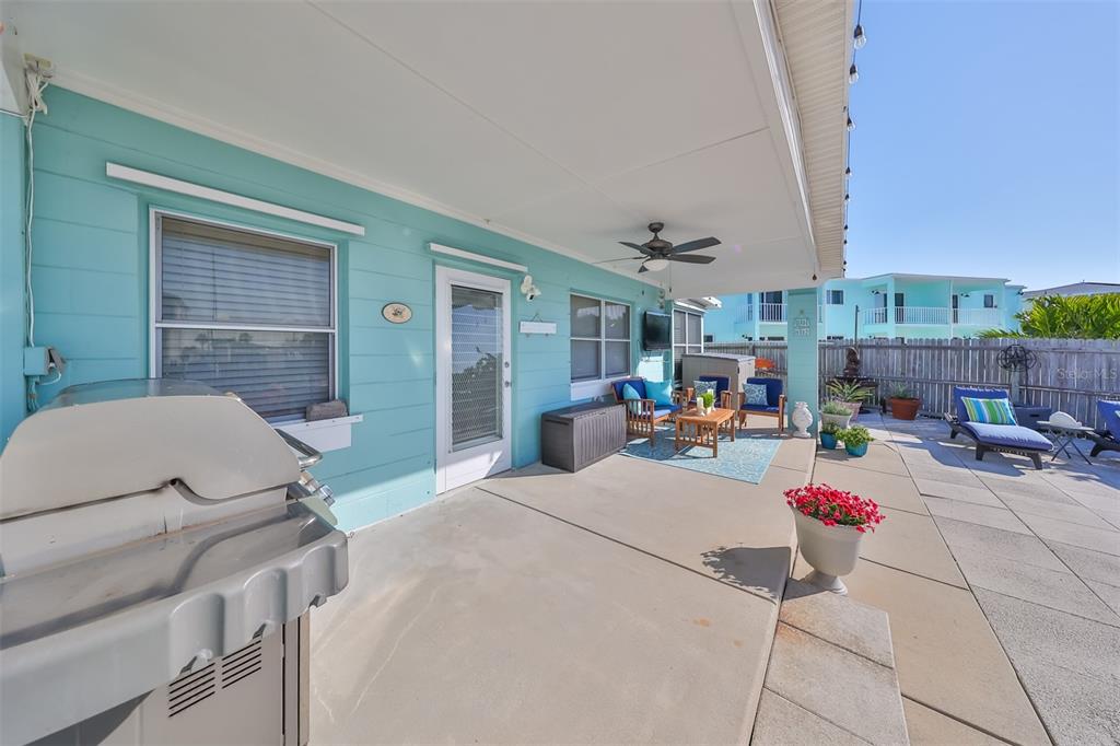 508 129th Avenue East Madeira Beach, FL 33708 - Photo 39 of 42