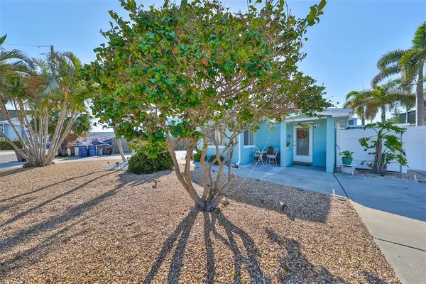 $2,300 | 508 129th Avenue East, Madeira Beach, FL 33708