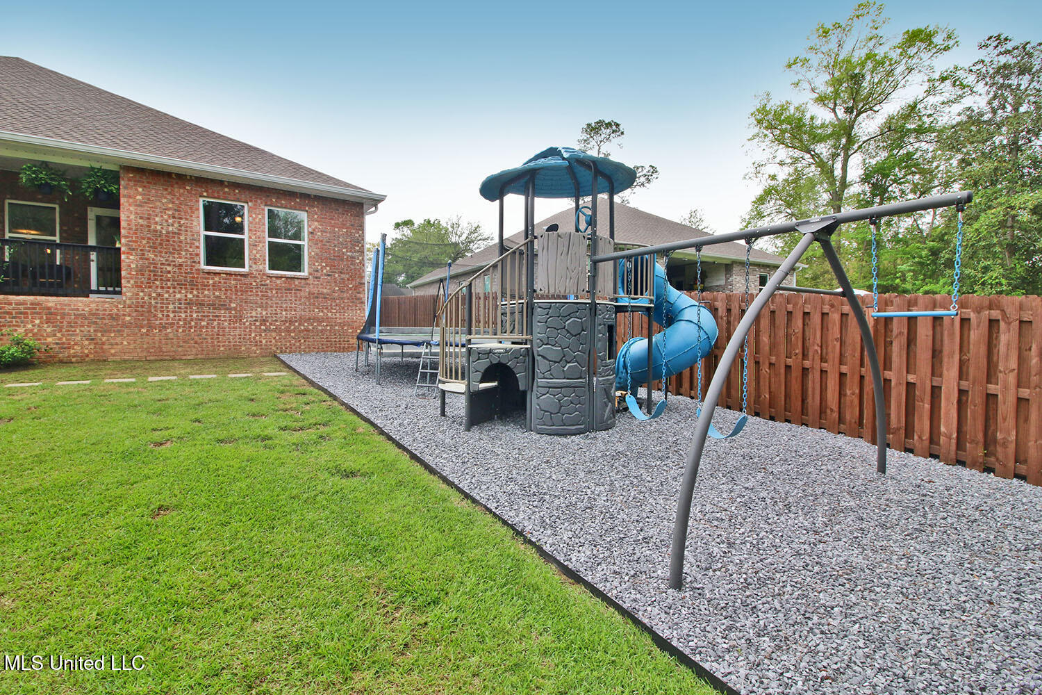 11195 Shorecrest Road Biloxi, MS 39532 - Photo 31 of 35 11195 Shorecrest Rd_LARGE (69)
