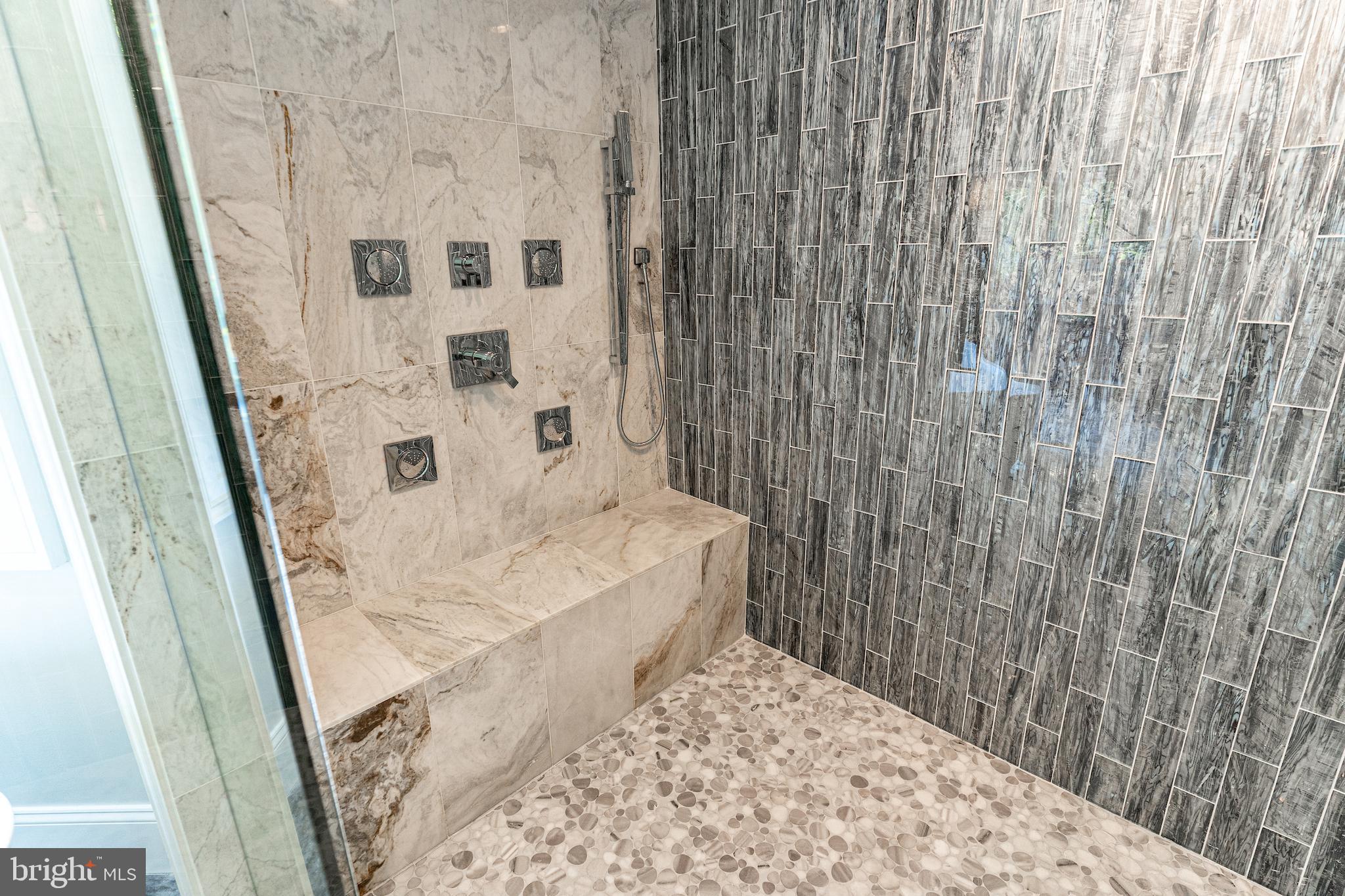 2035 Hunter Mill Road Vienna, VA 22181 - Photo 101 of 123