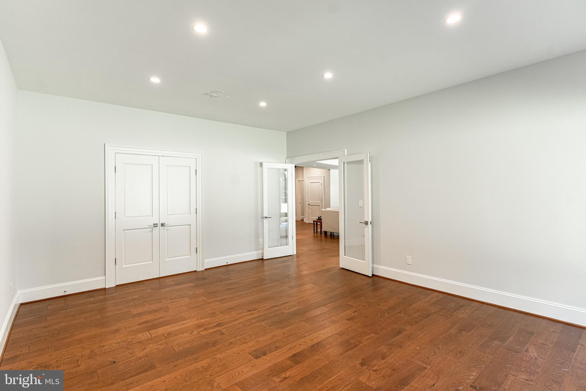 2035 Hunter Mill Road Vienna, VA 22181 - Photo 105 of 123