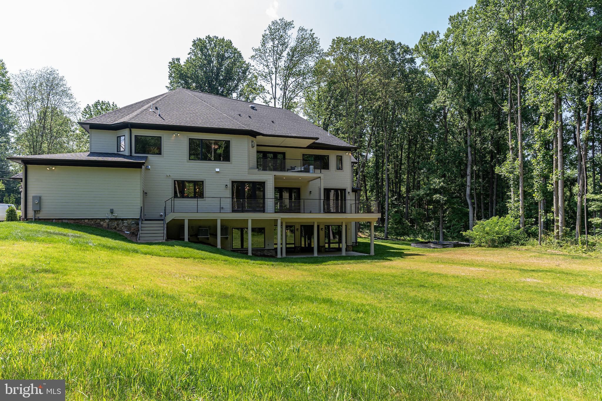 2035 Hunter Mill Road Vienna, VA 22181 - Photo 122 of 123